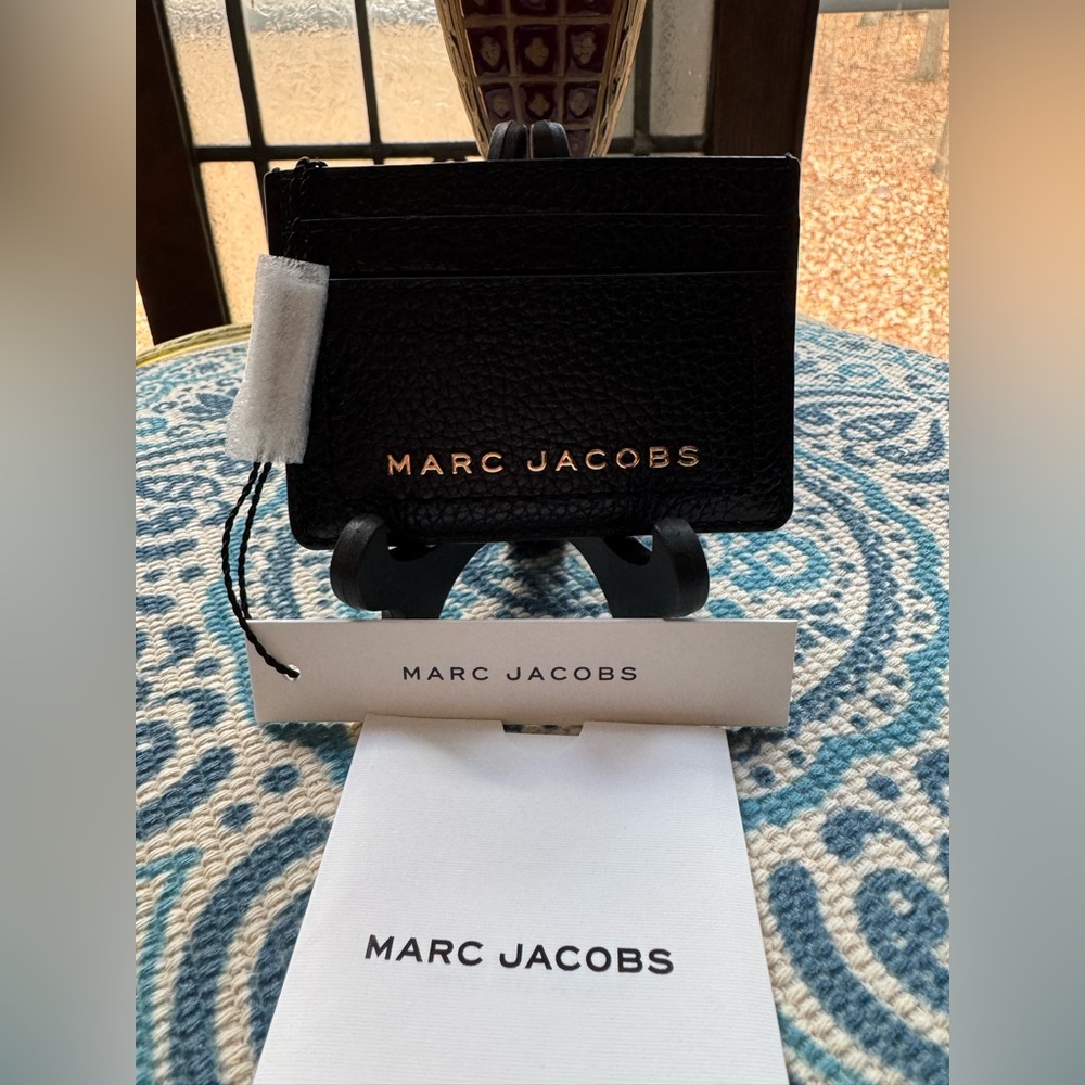 Marc Jacobs Black Pebbled Leather Card Case – NWT ($95 Retail)